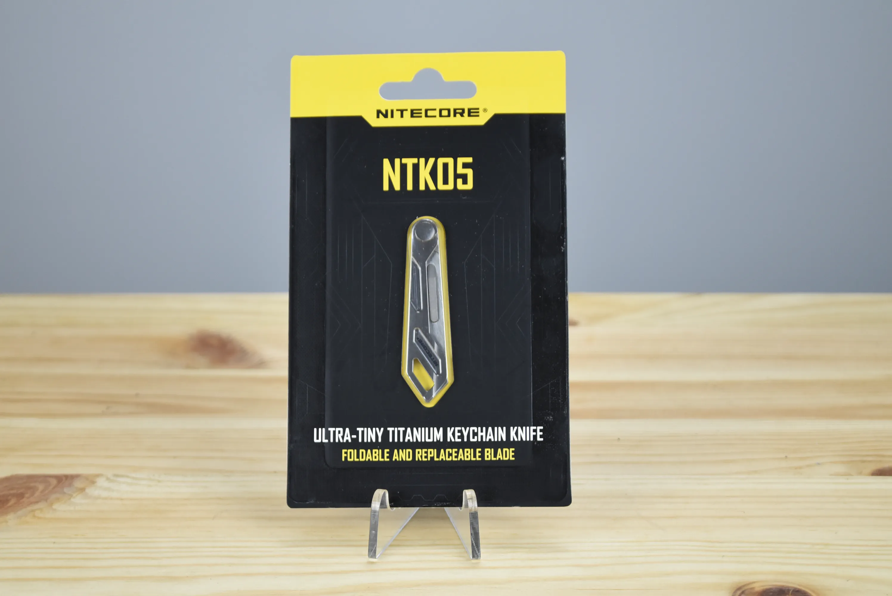 Nitecore NTK05 Ultra Tiny Titanium Keychain Knife